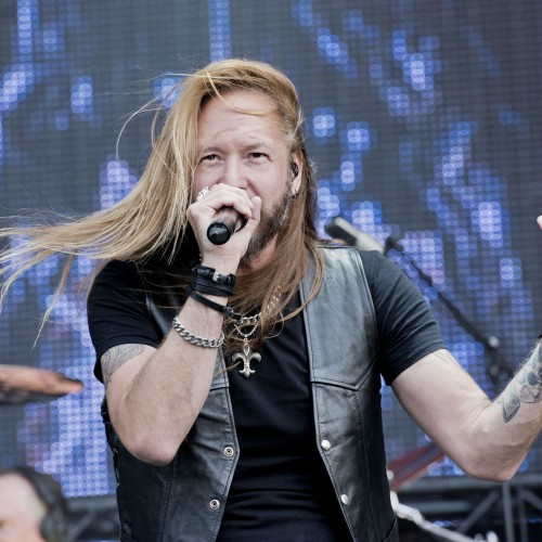 Hammerfall from Sweden hammered a perfect Power Metal show full of fire