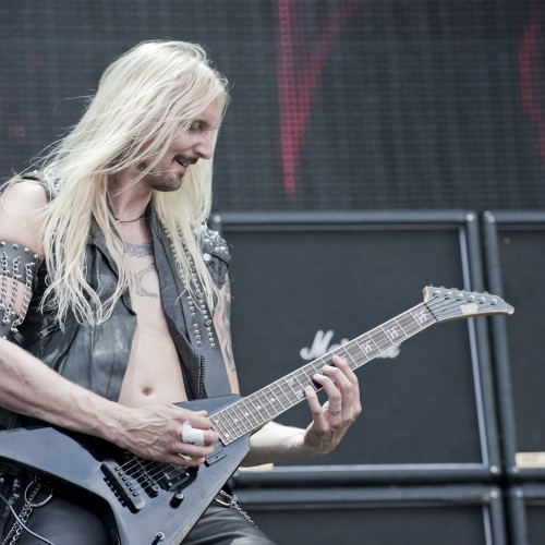 Hammerfall from Sweden hammered a perfect Power Metal show full of fire