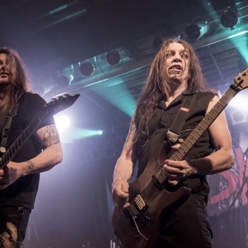 Skid Row als Support für Saxon