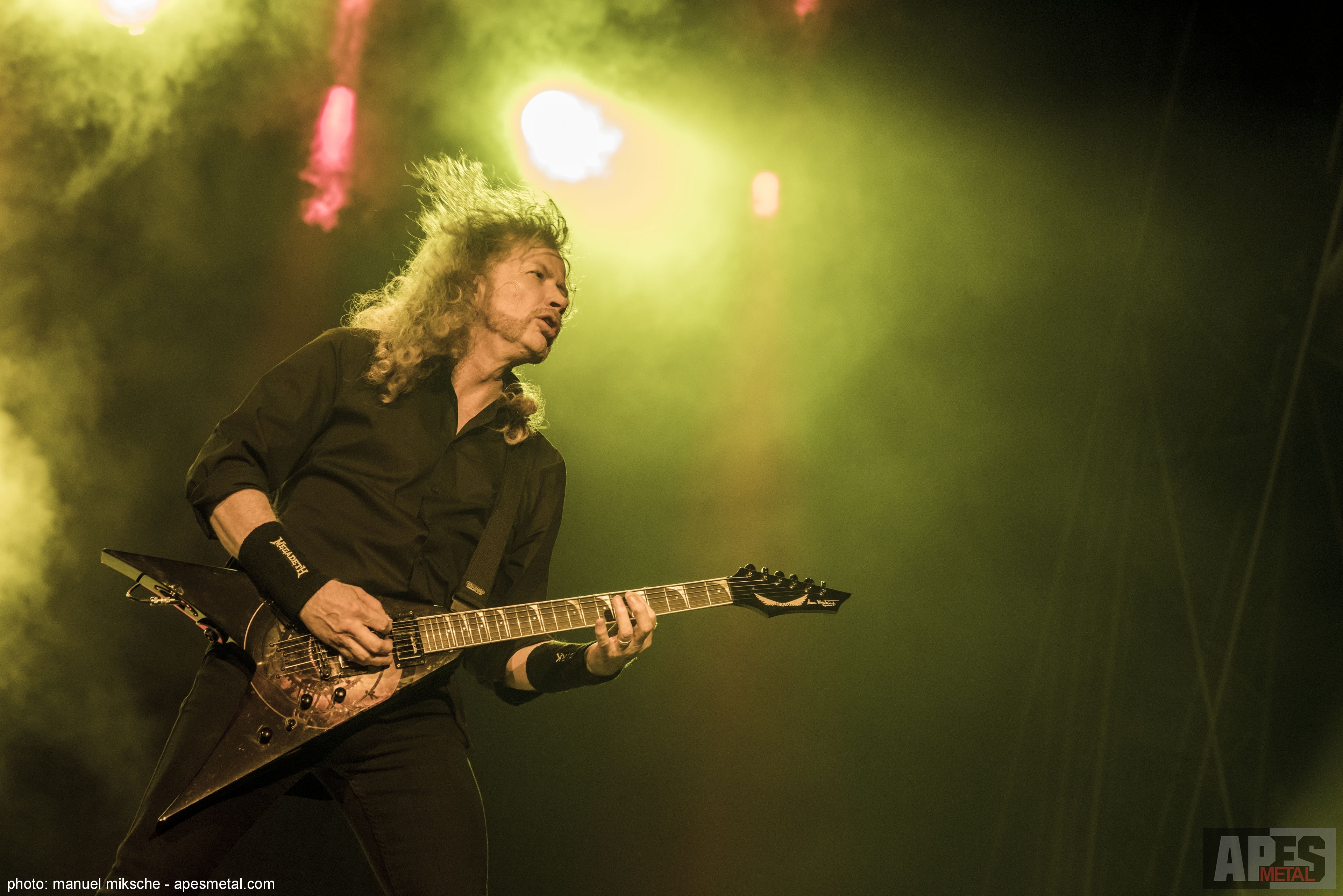 MEGADETH Mastermind Dave Mustaine Is Diagnosed With Cancer