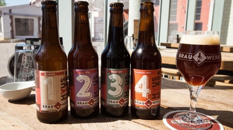 NOVA ROCK 2016: Late Night Act AUSTROFRED, neue Bands, Frühstücken wie ein Kaiser im WIENER CAFÉ